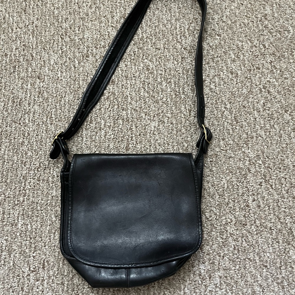 Vintage Coach small messenger bag from the 70s
